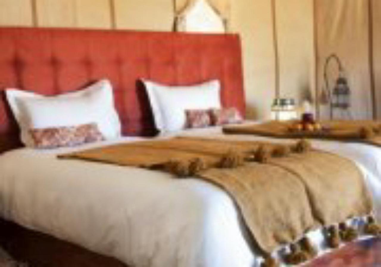 Holiday Luxury Camp Merzouga Kamer foto