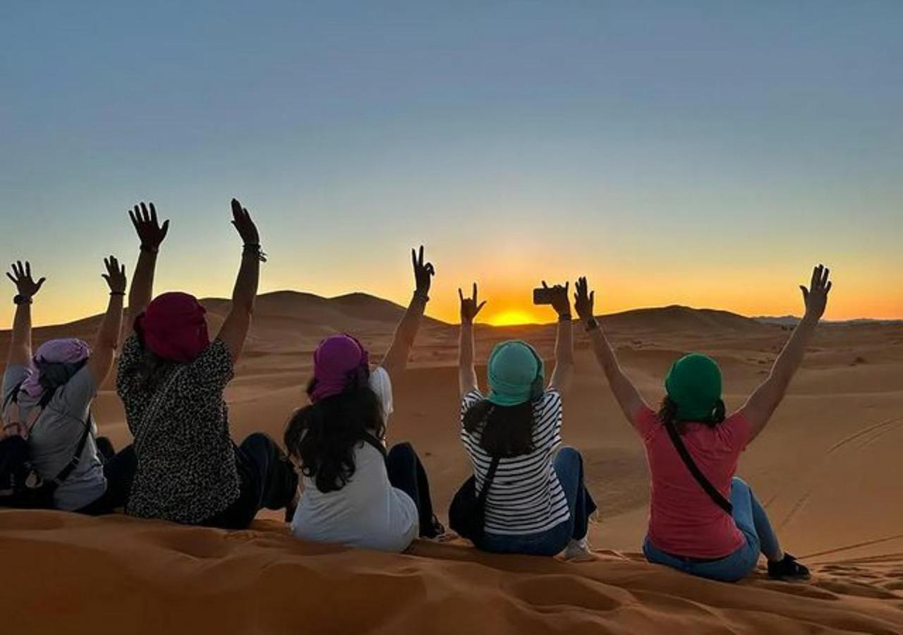 Holiday Luxury Camp Merzouga Buitenkant foto
