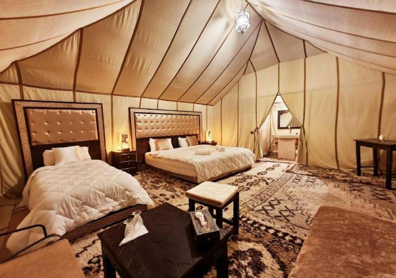 Holiday Luxury Camp Merzouga Kamer foto
