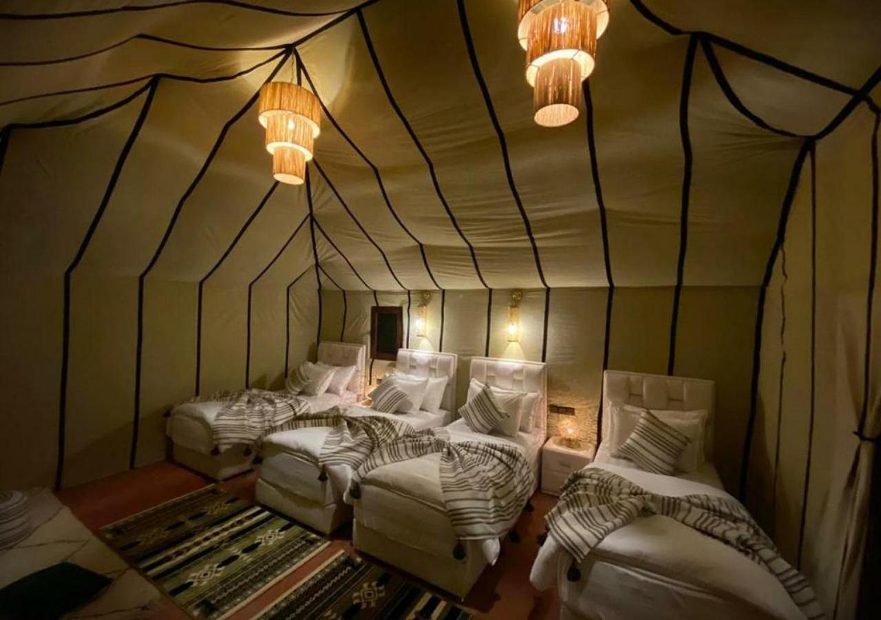 Holiday Luxury Camp Merzouga Kamer foto